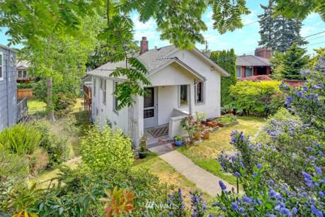 8534 19th Ave NW