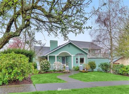 6765 37 Ave SW