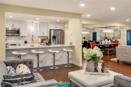 550 Aloha St 404