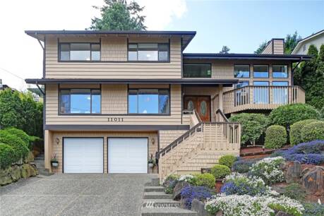11011 Lakeside Ave NE