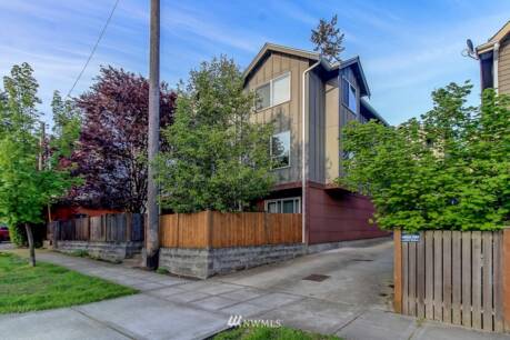 13820 Greenwood Ave N B