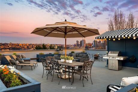 405 Prospect St 300