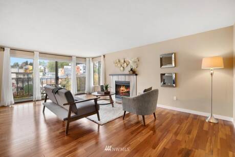 550 Aloha St 406