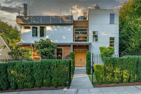 3344 E Republican St