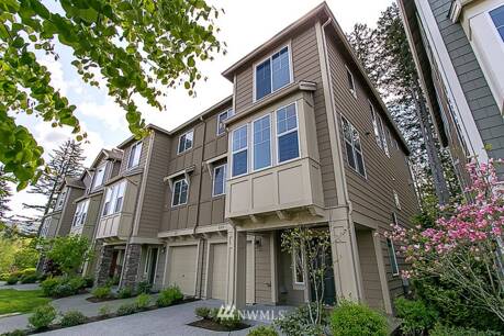 8109 Douglas Ave SE