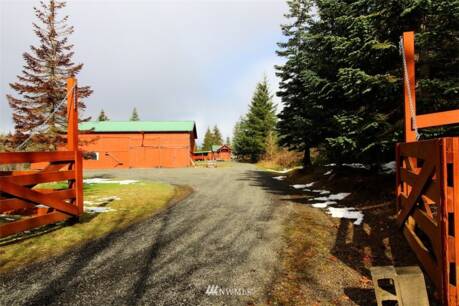 175 Cutters Spur Rd