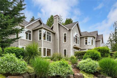 2241 74th Ave SE