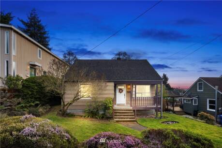 345 NW 49th St