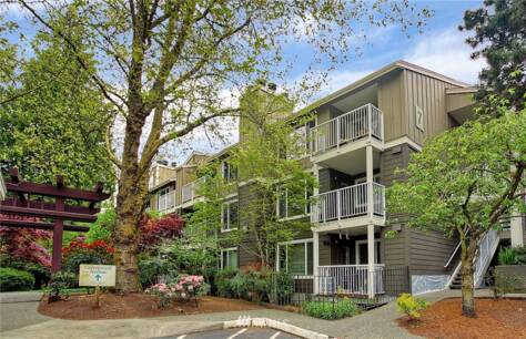 300 N 130th St 7-111