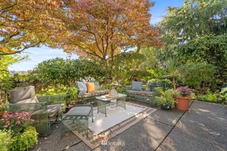 3420 25th Ave W A