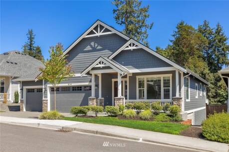 614 Landmark Ct NE