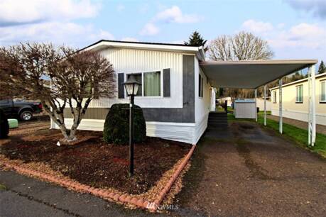 2415 Nightingale Ln
