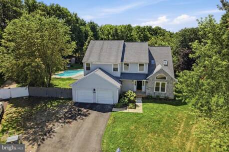 56 Owls Nest Cir