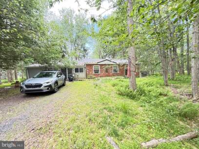 446 Stillwater Dr
