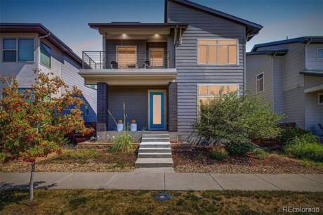 1365 W 67th Pl