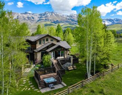 107 Lawson Point