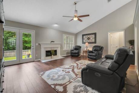 2801 Green Forest Ln