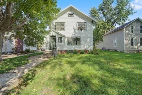 322 Tama St