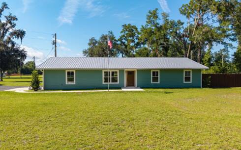 10700 NW Lake Jeffery Rd