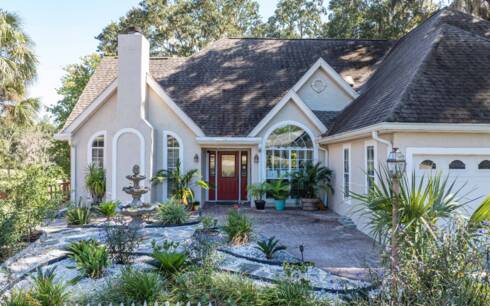 167 NW Otter Ct