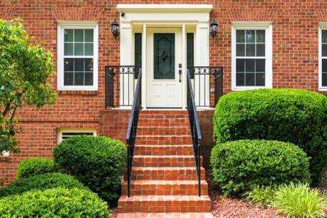 209 Chelsea Dr