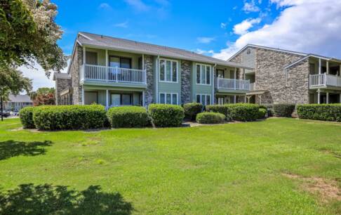 4715 Cobblestone Dr. 4A