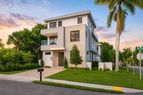 301 NE 7th Ave