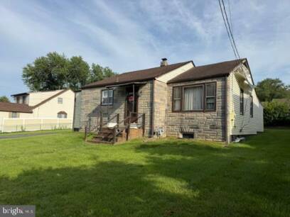 120 Grand Ave