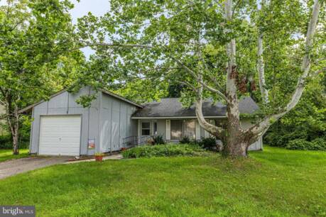 84 Eastmont Ln