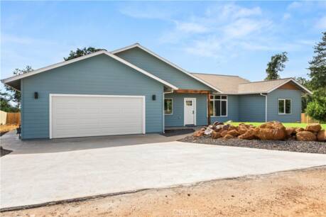 450 Stacy Ln