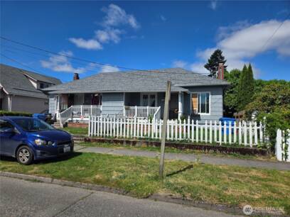 907 S 4th Ave