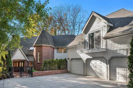 4106 Lake Washington Blvd NE