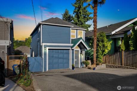 212 27th Ave E