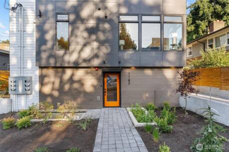 7142 47th Ave SW