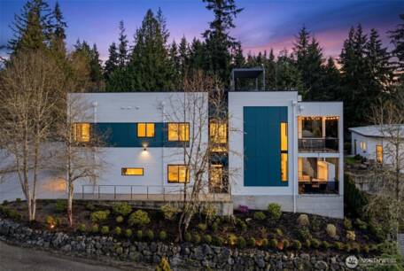 18111 84th Ave W