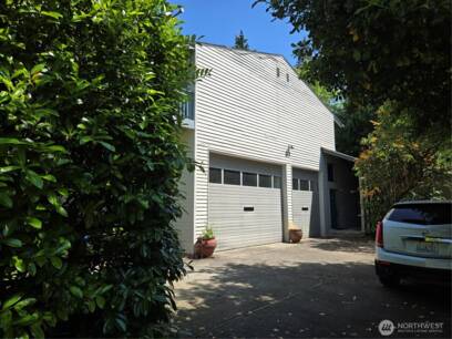 3246 72nd Pl SE