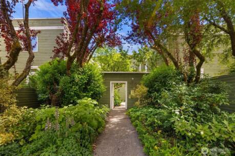 1812 25th Ave C