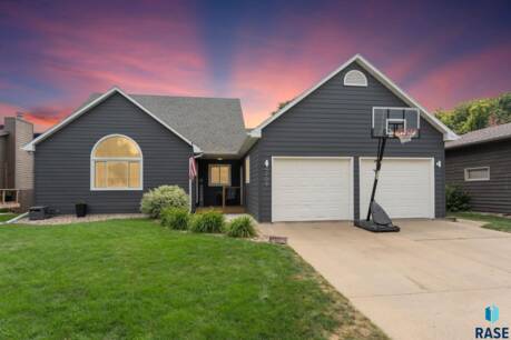 4709 E Alpine Cir Cir