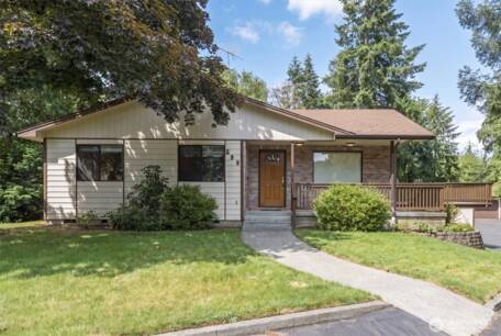 299 Cedar Ln