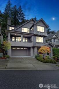 833 Summerhill Ridge Dr NW