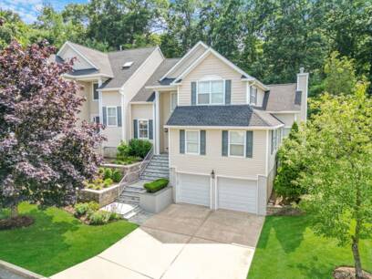 21 Vantage Ct