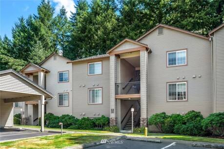 25025 SE Klahanie Blvd B202