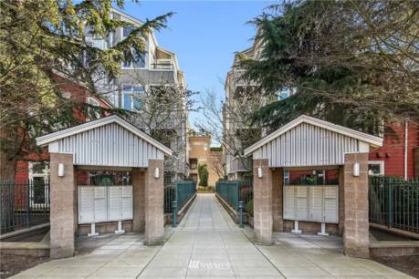 521 7th Ave 303