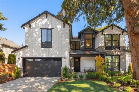 208 106th Ave SE