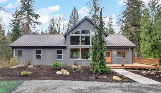 32306 NE 197th St