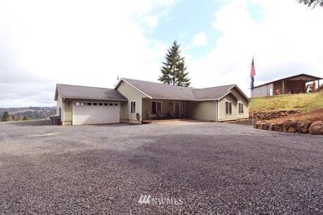 365 Ferncrest Rd