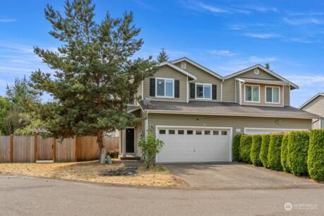 303 Pike St SE 102