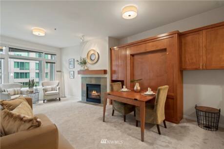 2000 Alaskan Way 344