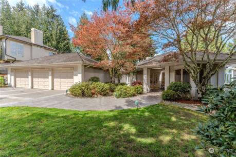 18208 NW Montreux Dr