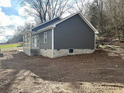 290 Leo Whitley Rd